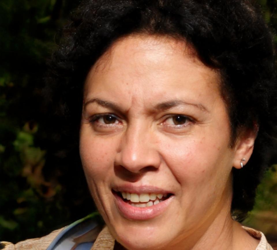 Strategische Marketing-Beraterin mit langjähriger Erfahrung in B2B-Kommunikation